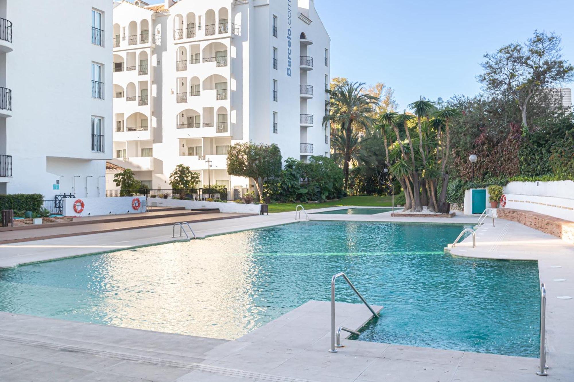 Apartment Occidental - Puerto Banus Marbella